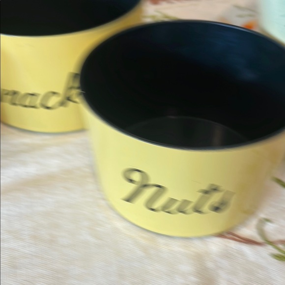 Yellow and brown nesting Snack Canister Set vintage 60’s - Picture 2 of 6